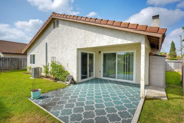 218 Saguaro Place, Oceanside, CA 92057