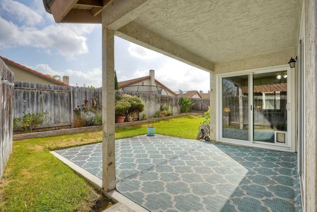 218 Saguaro Place, Oceanside, CA 92057