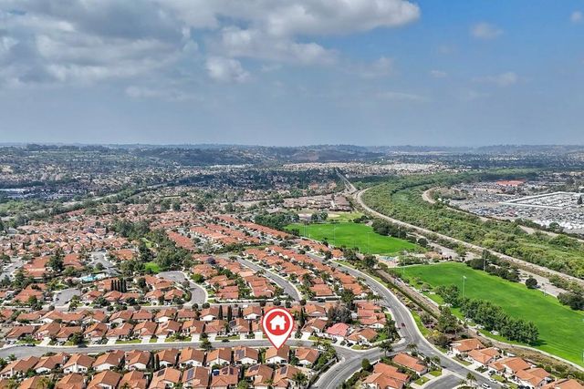 218 Saguaro Place, Oceanside, CA 92057