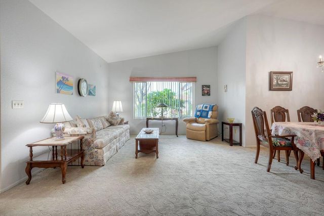 218 Saguaro Place, Oceanside, CA 92057