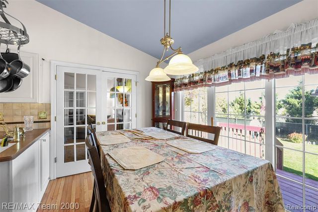 421 Light Tower Court, Belleville, MI 48111