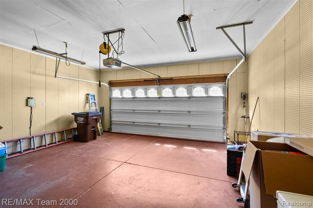 421 Light Tower Court, Belleville, MI 48111