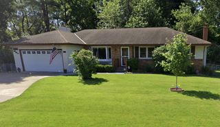 2199 Long Lake Road, New Brighton, MN 55112