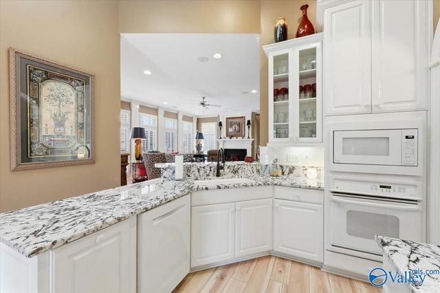 3706 Colorado Court SW, Decatur, AL 35603