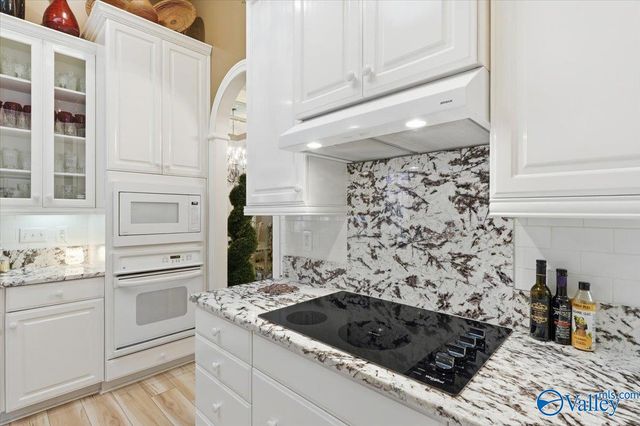 3706 Colorado Court SW, Decatur, AL 35603