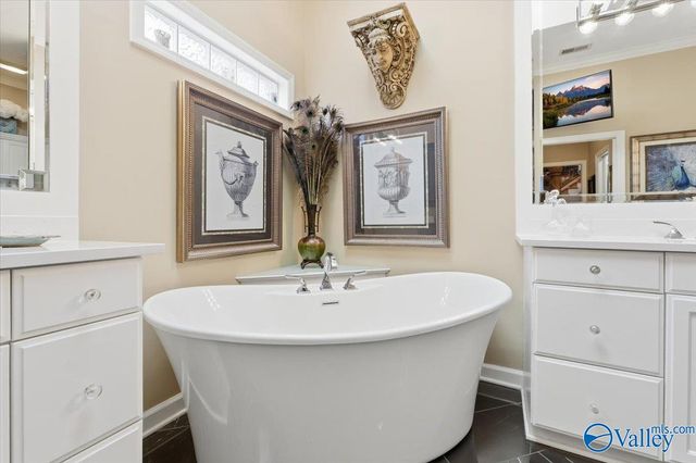 3706 Colorado Court SW, Decatur, AL 35603
