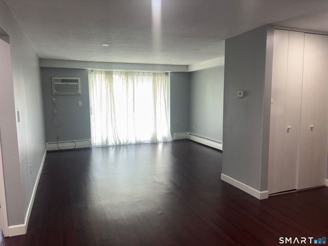 106 Oakwood Avenue T2, West Hartford, CT 06119
