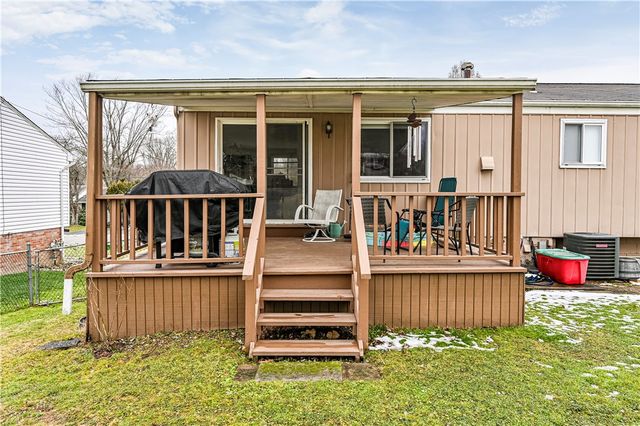 23 Seneca Drive, Hempfield Twp, PA 15601