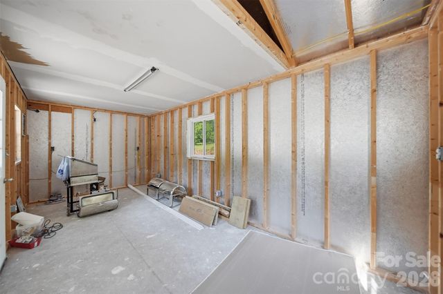 2617 NC 18 US 64 Highway, Morganton, NC 28655
