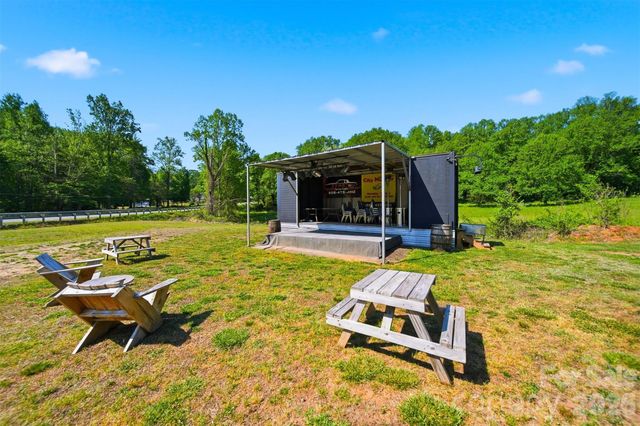 2617 NC 18 US 64 Highway, Morganton, NC 28655