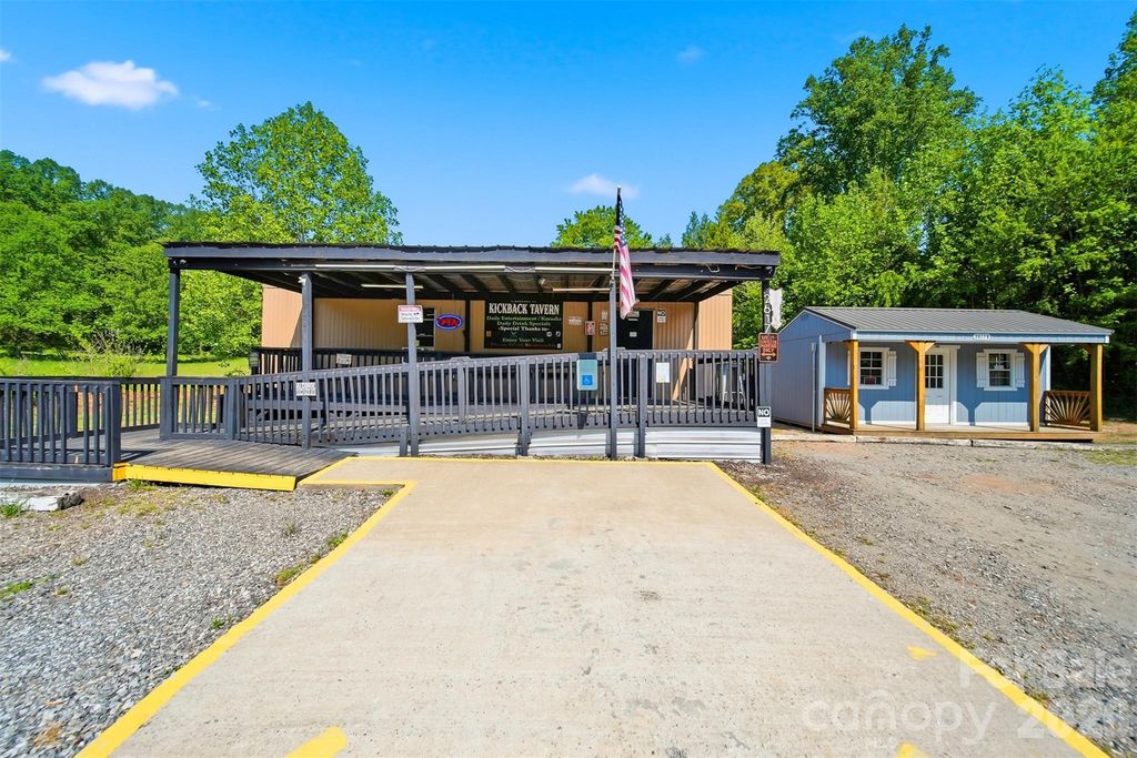 2617 NC 18 US 64 Highway, Morganton, NC 28655