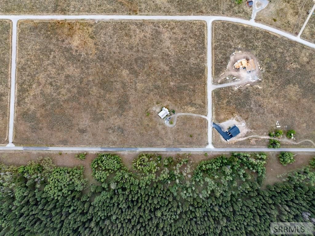 Image 23 of property listing at 3715 Fisher Pointe Drive, Island Park, ID 83429