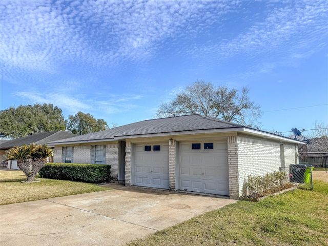 1727 Junker Street, Rosenberg, TX 77471