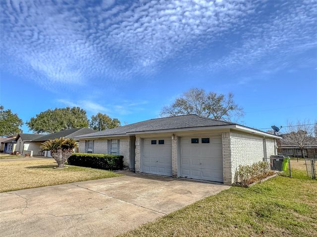 1727 Junker Street, Rosenberg, TX 77471