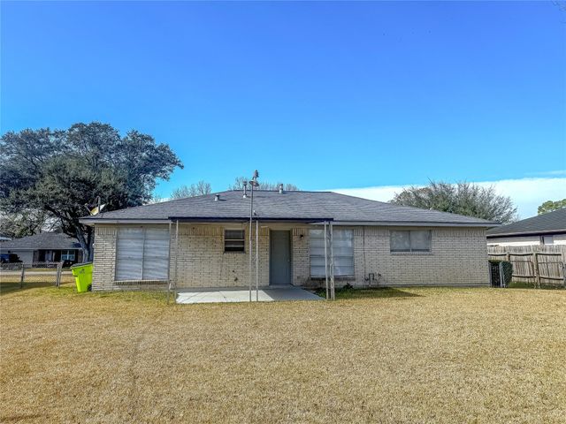 1727 Junker Street, Rosenberg, TX 77471