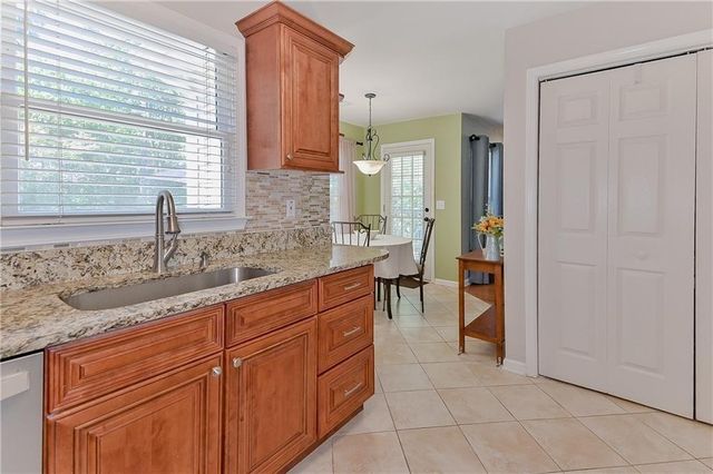 1014 Brentmoor Lane NW, Kennesaw, GA 30144