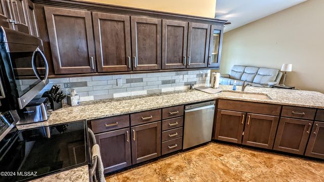 38135 S Rolling Hills Drive, Tucson, AZ 85739