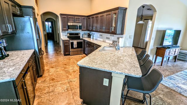 38135 S Rolling Hills Drive, Tucson, AZ 85739
