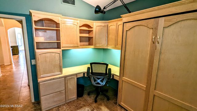 38135 S Rolling Hills Drive, Tucson, AZ 85739
