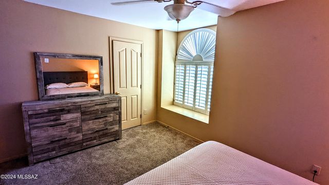 38135 S Rolling Hills Drive, Tucson, AZ 85739