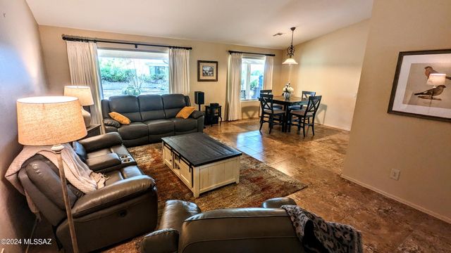 38135 S Rolling Hills Drive, Tucson, AZ 85739