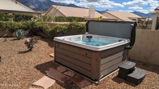38135 S Rolling Hills Drive, Tucson, AZ 85739