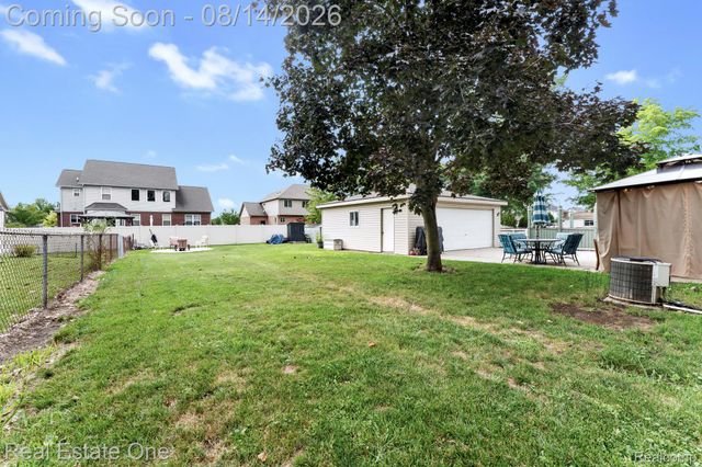 30374 Torry Avenue, Flat Rock, MI 48134