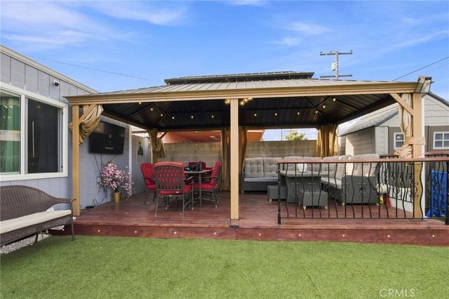 14324 S Corlett, Compton, CA 90220