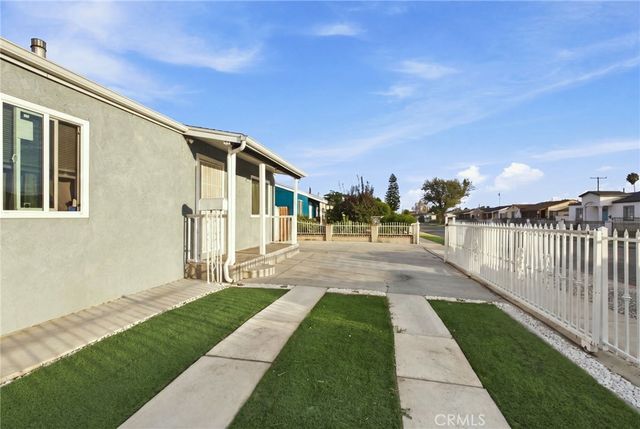 14324 S Corlett, Compton, CA 90220