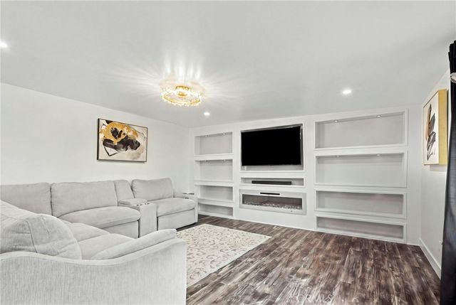 14324 S Corlett, Compton, CA 90220