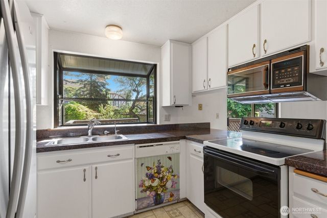 25248 111th Avenue SE, Kent, WA 98030