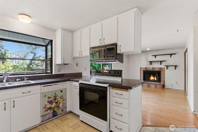 25248 111th Avenue SE, Kent, WA 98030
