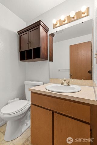 25248 111th Avenue SE, Kent, WA 98030