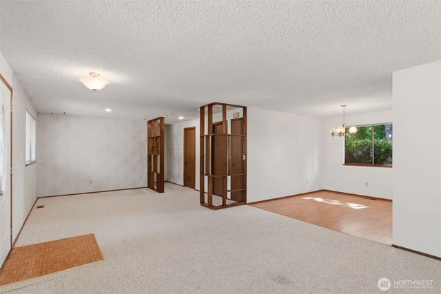 25248 111th Avenue SE, Kent, WA 98030