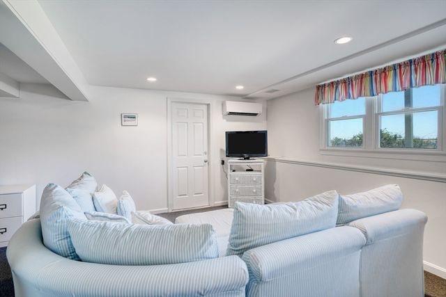 103 Edgartown Bay Road, Edgartown, MA 02539