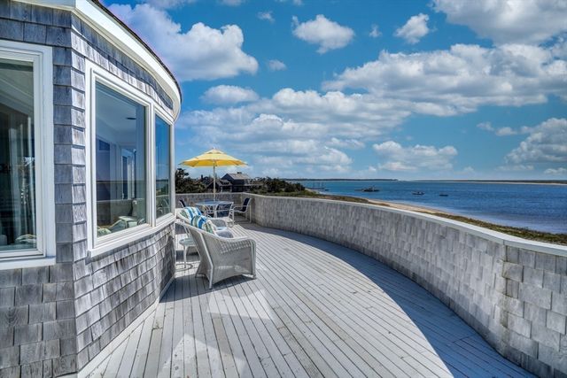 103 Edgartown Bay Road, Edgartown, MA 02539