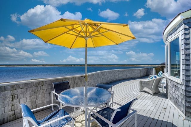 103 Edgartown Bay Road, Edgartown, MA 02539