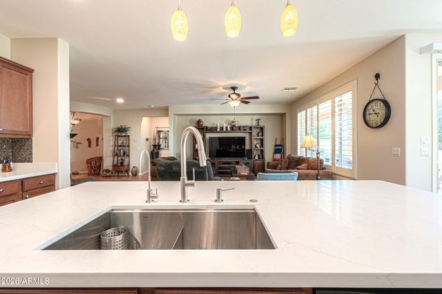 5263 W PUEBLO Drive, Eloy, AZ 85131