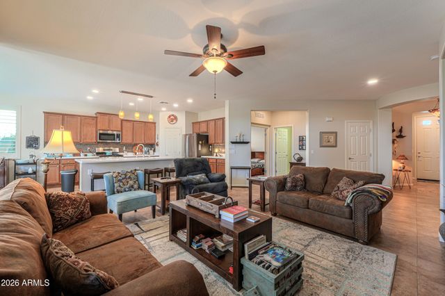 5263 W PUEBLO Drive, Eloy, AZ 85131