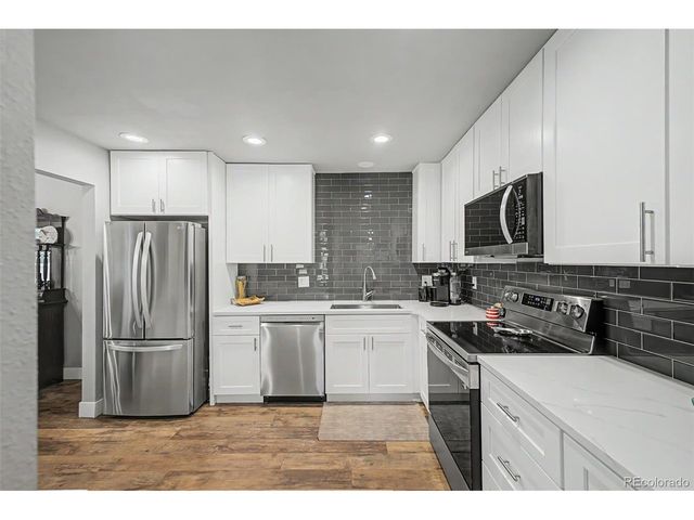 7925 W Layton Ave 400, Littleton, CO 80123