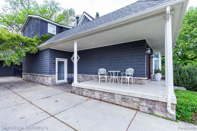 608 Purdy Street, Birmingham, MI 48009