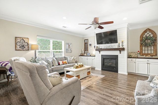 200 Stowe Creek Lane, Mount Holly, NC 28120
