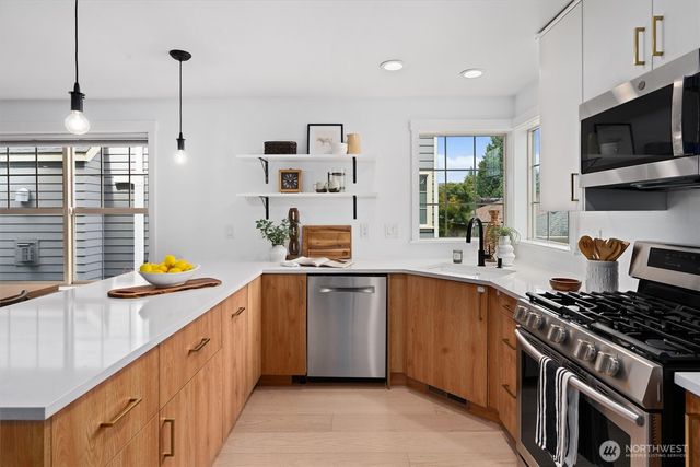 2022 E Terrace Street, Seattle, WA 98122
