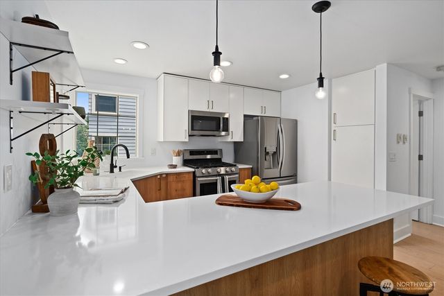 2022 E Terrace Street, Seattle, WA 98122