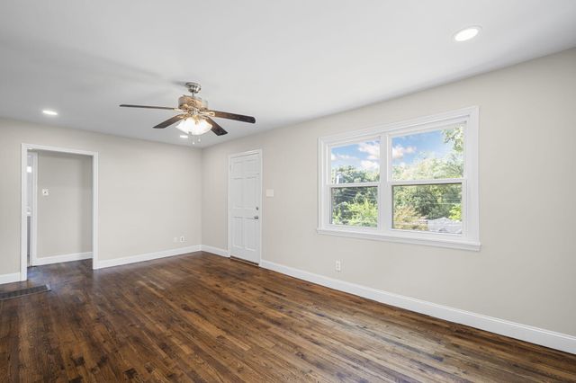 204 Booth Road, Chattanooga, TN 37411