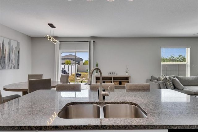 15718 FORT ISLAND PLACE, Sun City Center, FL 33573