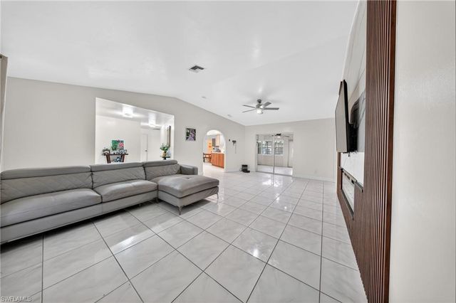 1405 Highland AVE, Lehigh Acres, FL 33972