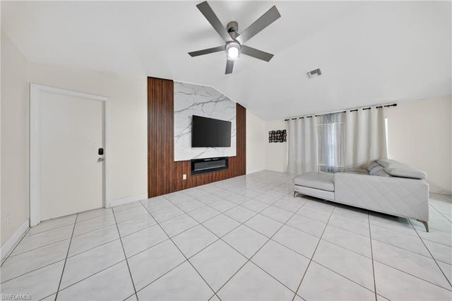 1405 Highland AVE, Lehigh Acres, FL 33972