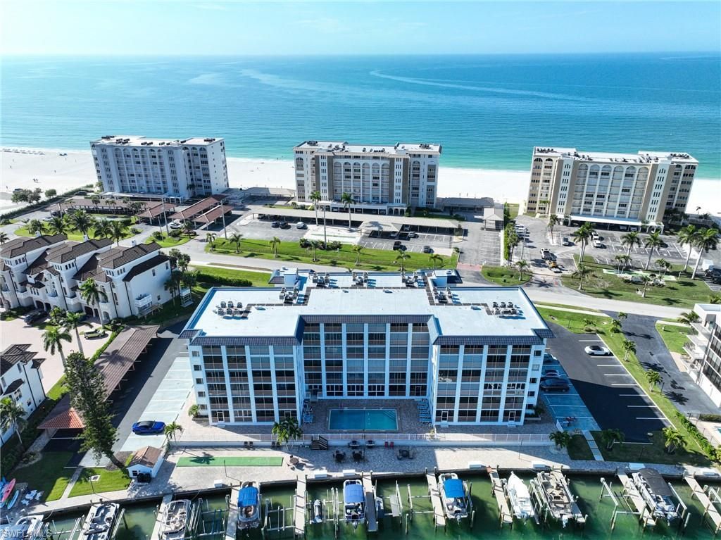 25901 Hickory BLVD # 102, BONITA SPRINGS, FL 34134 — exterior