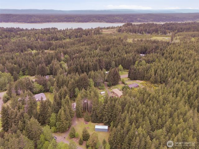 71 E Richardson Road, Belfair, WA 98528